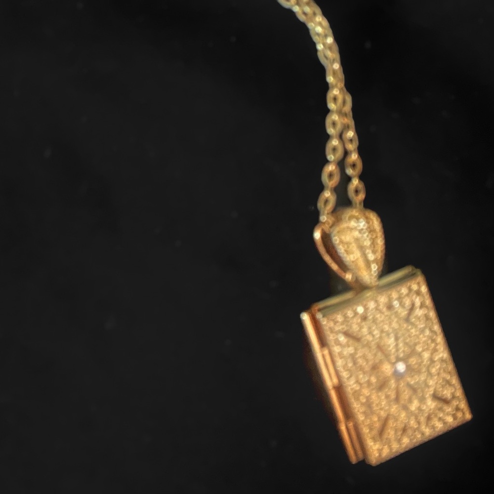 Gold Chain necklace with Lobster Clasp - Women Jewelry